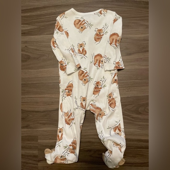 Carter's Baby Cream Koala Ribbed Footie One Piece size 3/6M - Picture 2 of 5